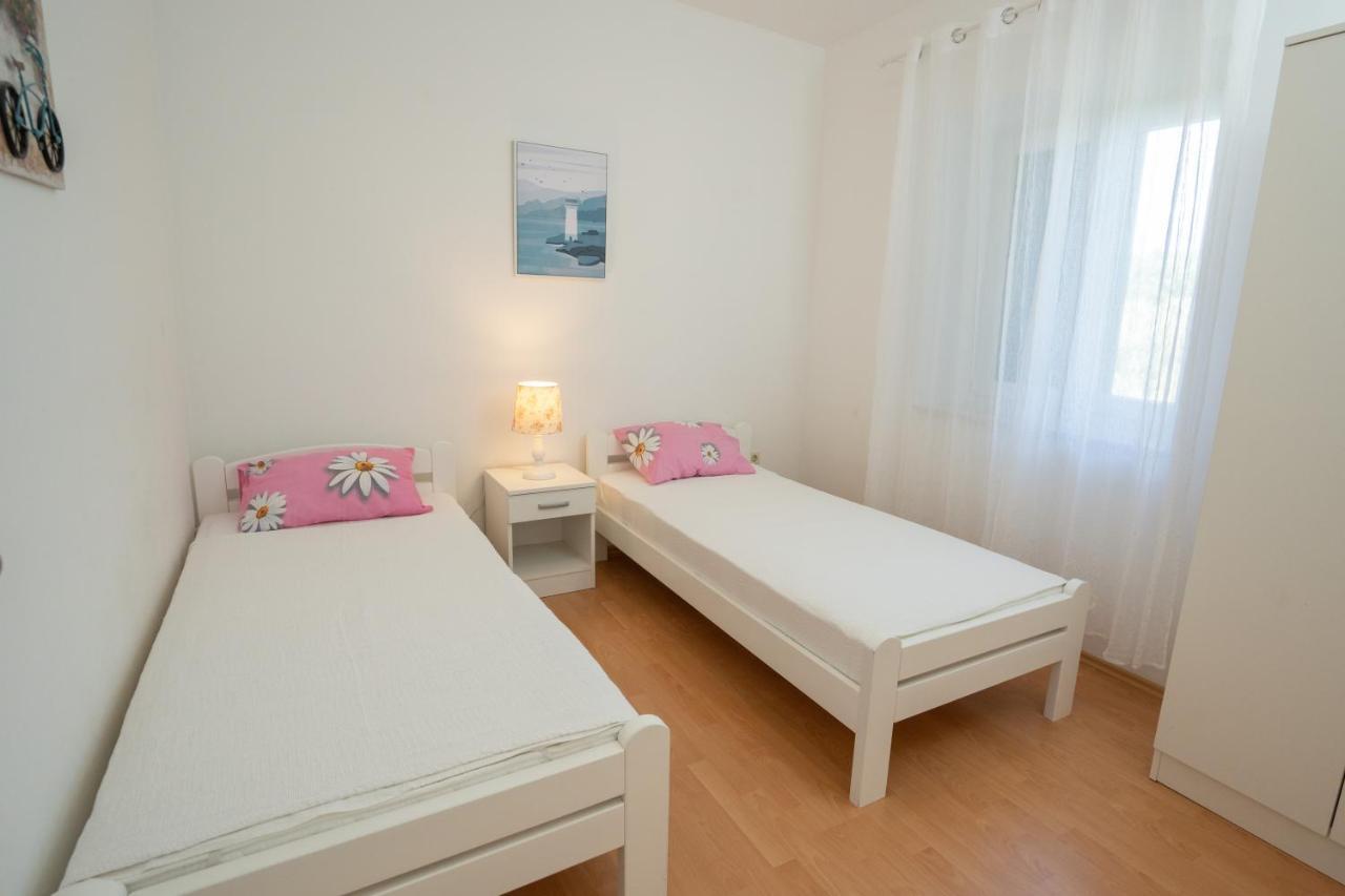 Appartamento Uvala Drazica Borovići Esterno foto